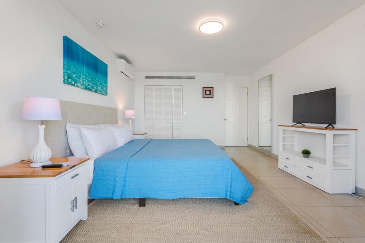 Maho Beach House - Grand Ocean Suite Exterior photo